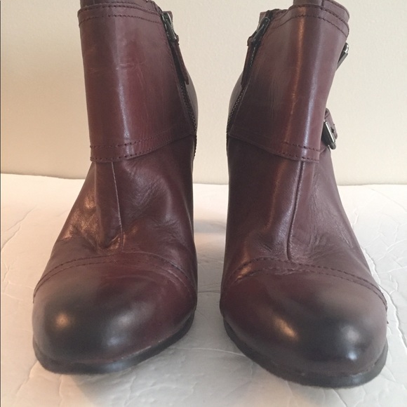 Sam Edelman ankle bootie - Picture 2 of 6